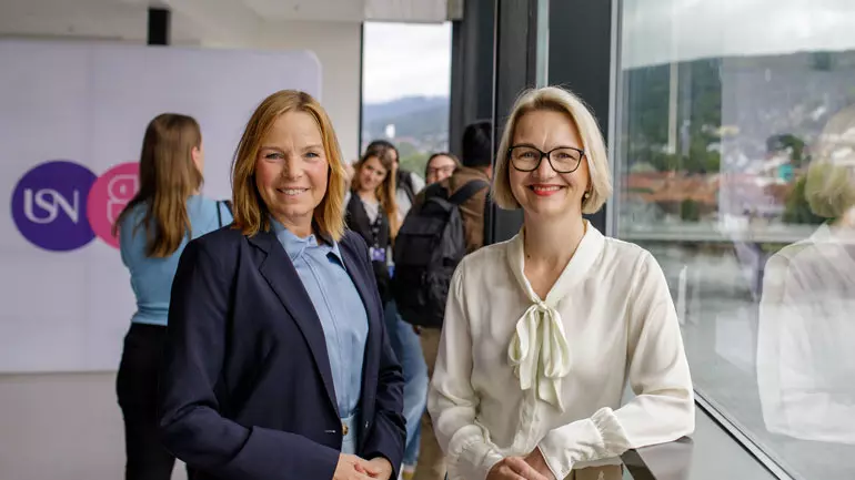 Municipal Director in Drammen, Trude Andersen, and USN Rector Pia Bing-Jonsson. Photo